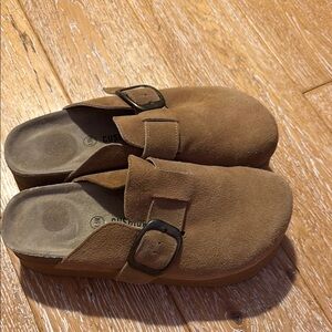 Brown suede platform Clogs